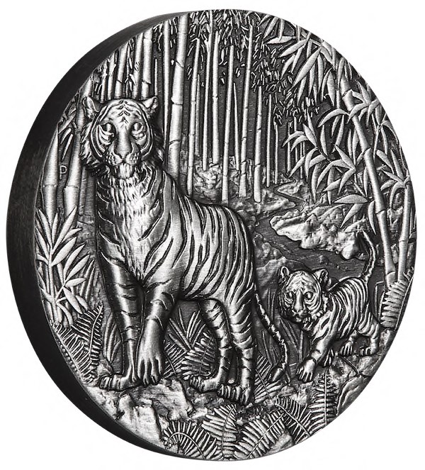 Luana 3 Tiger 2 Unzen Silbermünze Antik Finish 2022